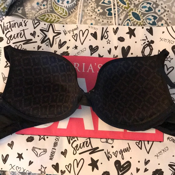 Victoria Secret Bio Fit Uplift Bra - Picture 3 of 4